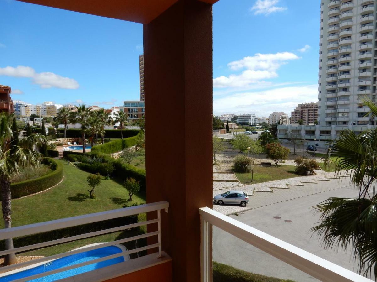 Beach & Sea Apt, Fast Wifi, Airco, Private Parking And Pool Portimão Zewnętrze zdjęcie